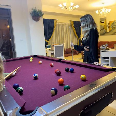 Route 66 Beach Hostel Dubaj Kültér fotó