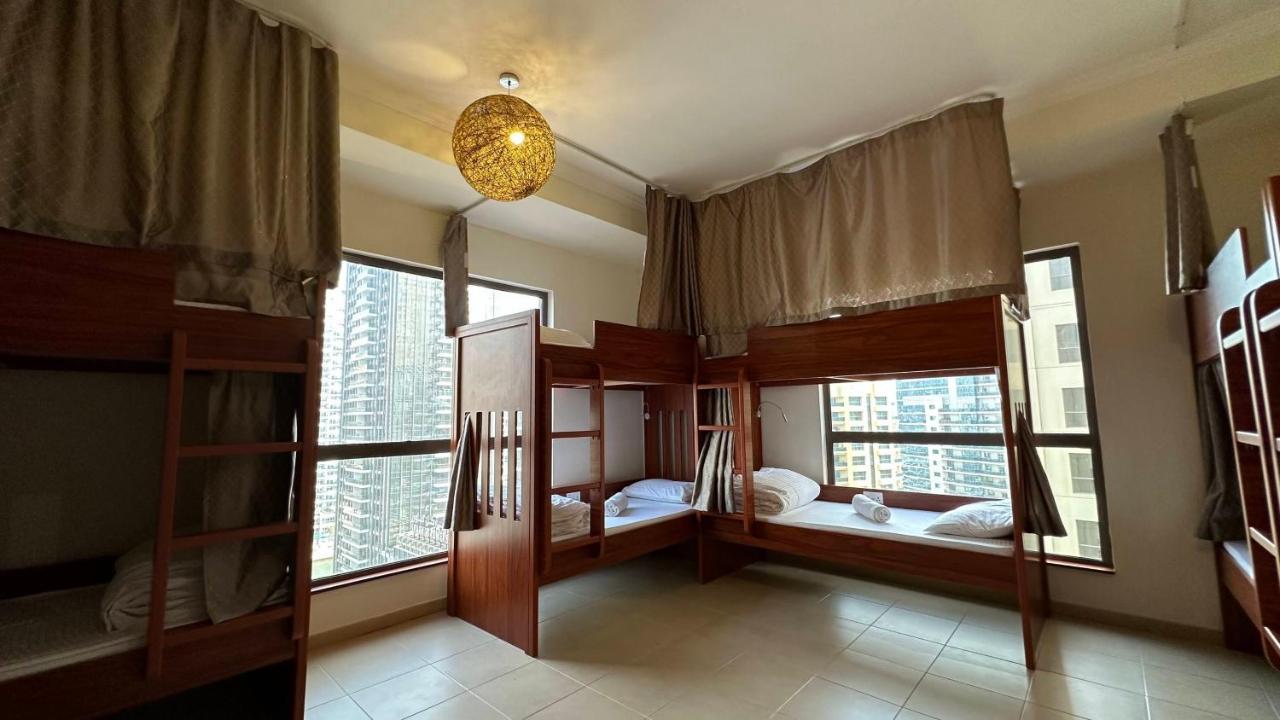 Route 66 Beach Hostel Dubaj Kültér fotó