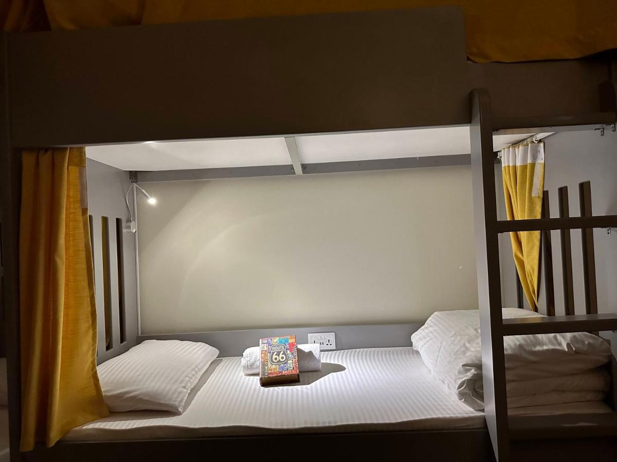 Route 66 Beach Hostel Dubaj Kültér fotó